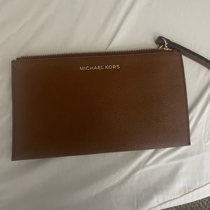 Michael Kors tan wristlet clutch purse